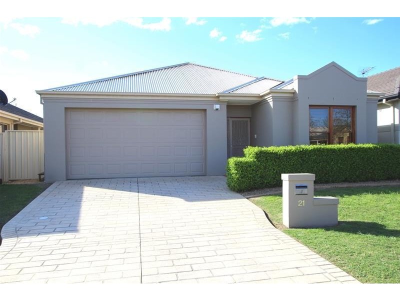 21 Turbott Avenue, Harrington Park NSW 2567