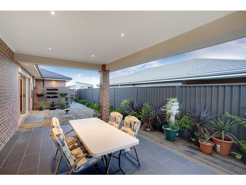 23 Horsley Circuit, Oran Park NSW 2570