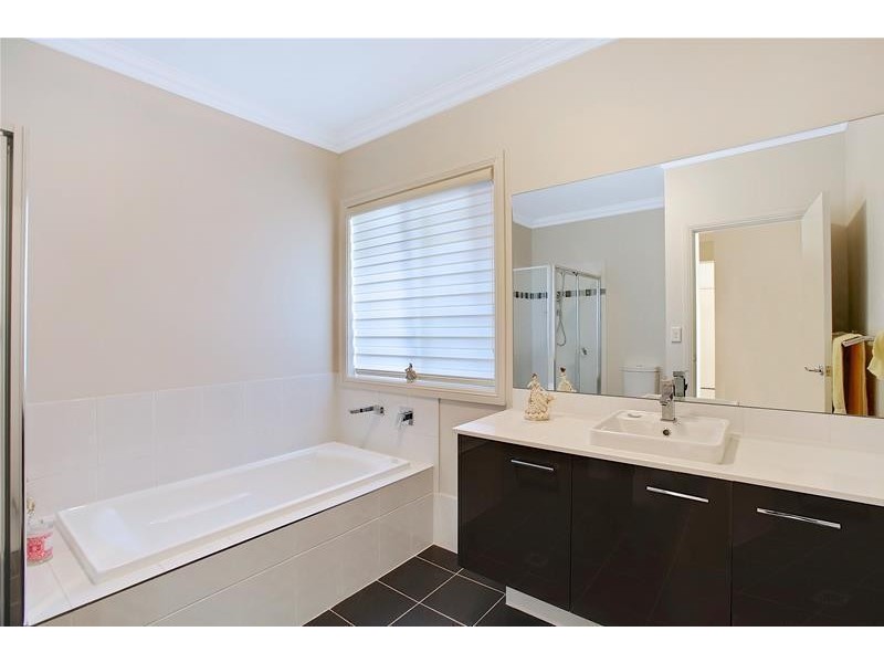 23 Horsley Circuit, Oran Park NSW 2570