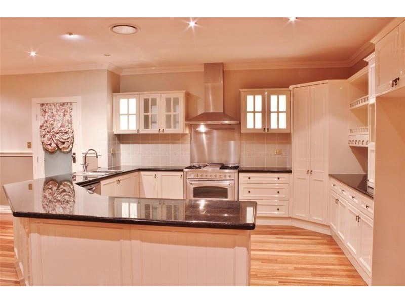 8 The Lanes, Kirkham NSW 2570