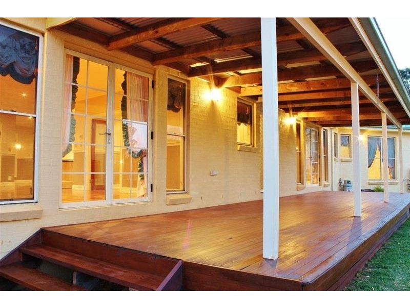 8 The Lanes, Kirkham NSW 2570