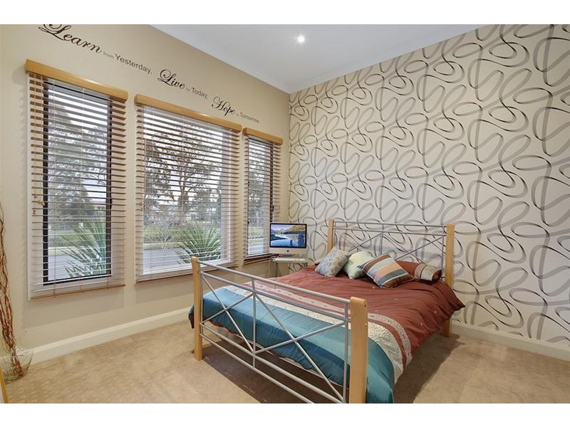 26 Harrison Avenue, Harrington Park NSW 2567