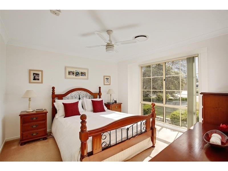 42 Rose Drive, Mount Annan NSW 2567