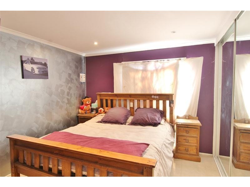 7 Leven Place, St Andrews NSW 2566