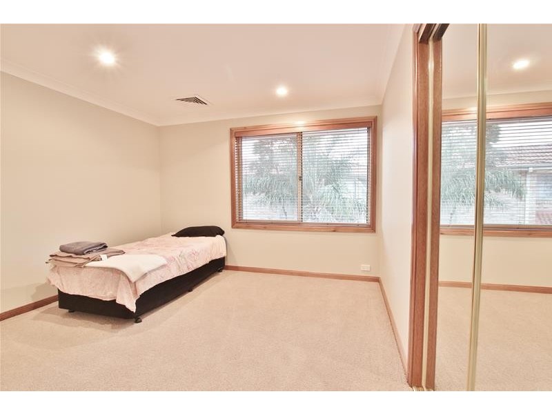 16 Carabeely Place, Harrington Park NSW 2567