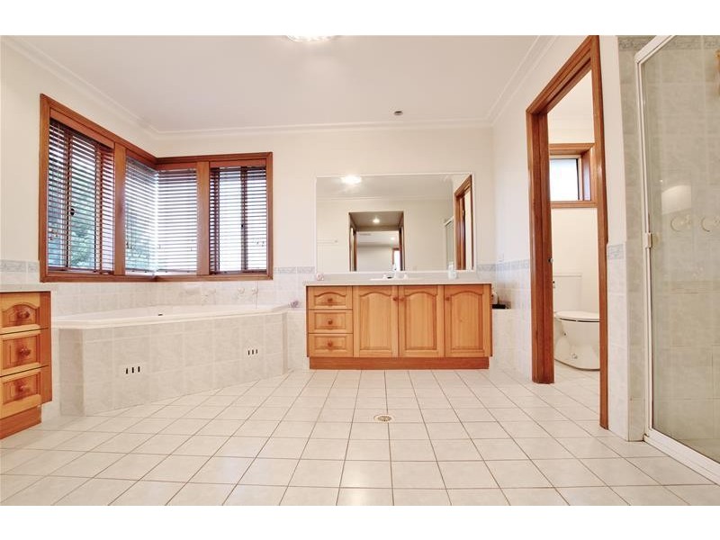 16 Carabeely Place, Harrington Park NSW 2567