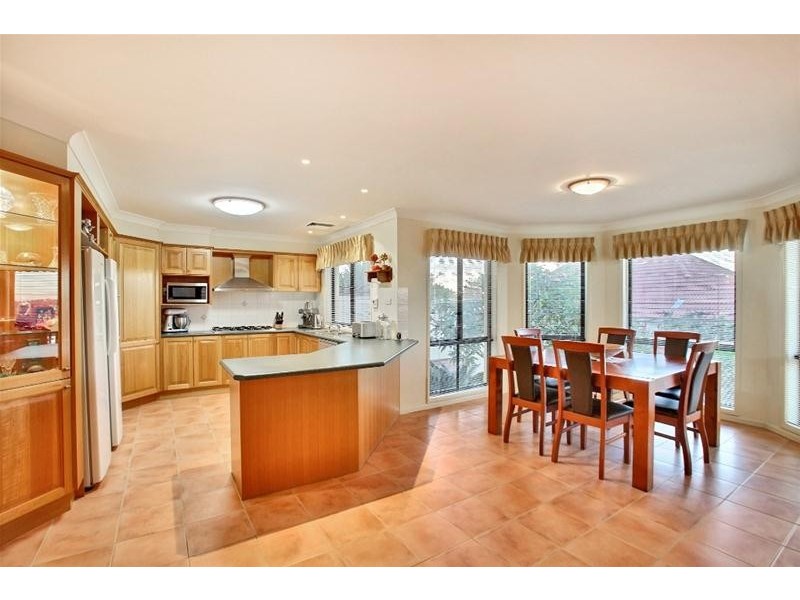 7 Lakeview Place, Glen Alpine NSW 2560