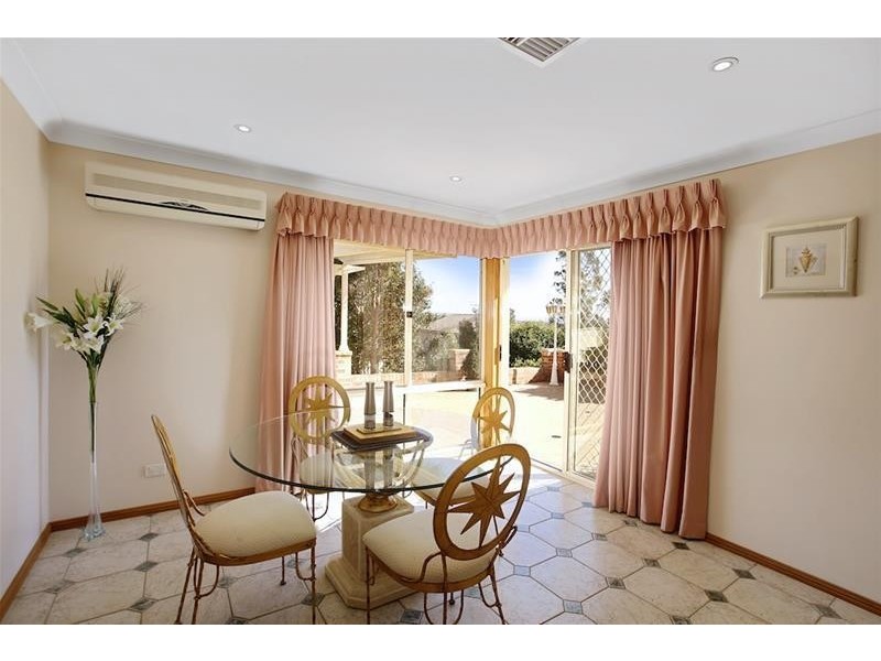 8 Blake Road, Mount Annan NSW 2567