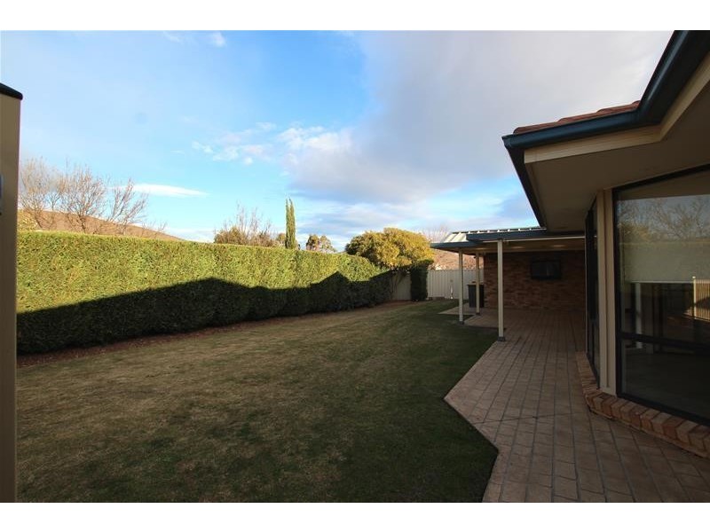 27 Lakeland Circuit, Harrington Park NSW 2567