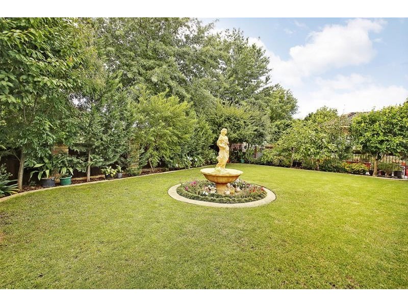 1 Lachlan Avenue, Harrington Park NSW 2567