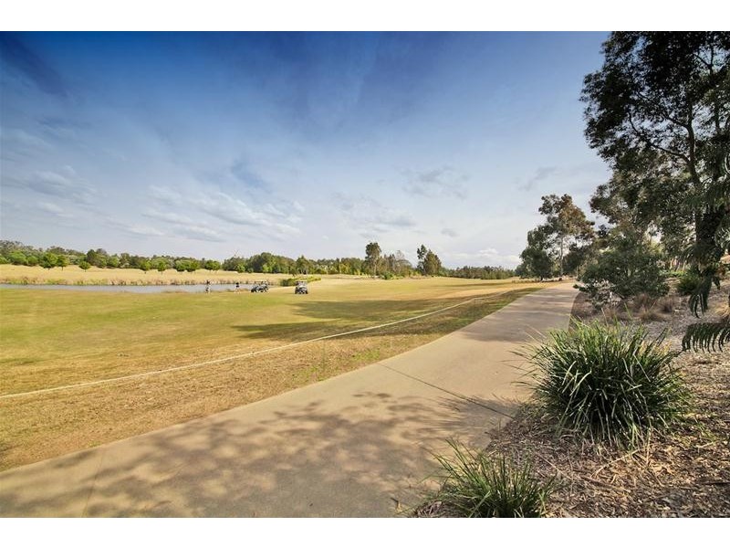 13 Jarvisfield Place, Macquarie Links NSW 2565