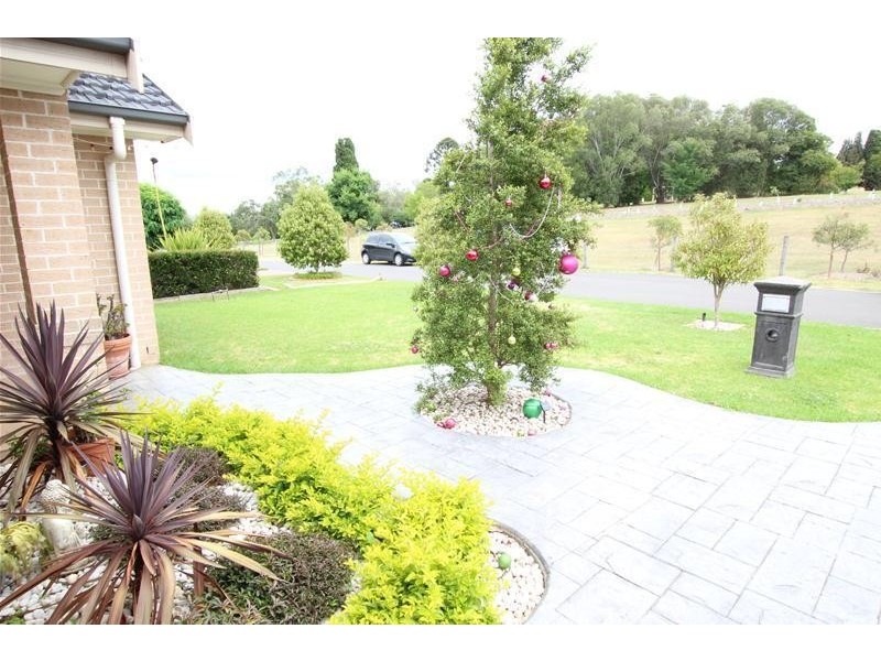 8 Giddings Link, Harrington Park NSW 2567