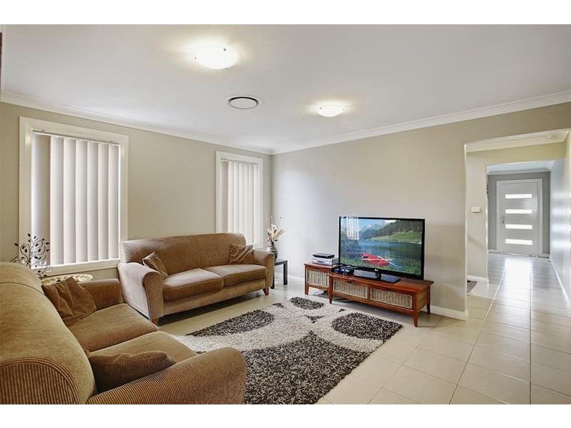 8 Dorset Street, Spring Farm NSW 2570