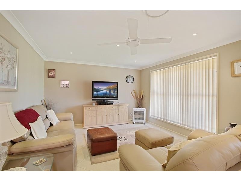10 Mountain View Place, Narellan NSW 2567