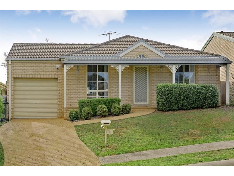 5 Burkhart Place, Minto NSW 2566