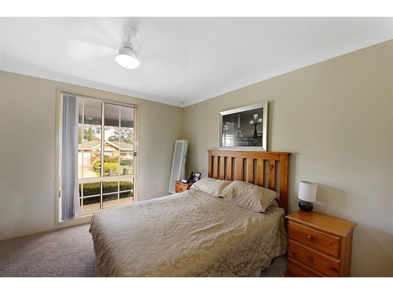 5 Burkhart Place, Minto NSW 2566