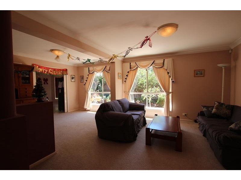 11 Blaxcell Place, Harrington Park NSW 2567