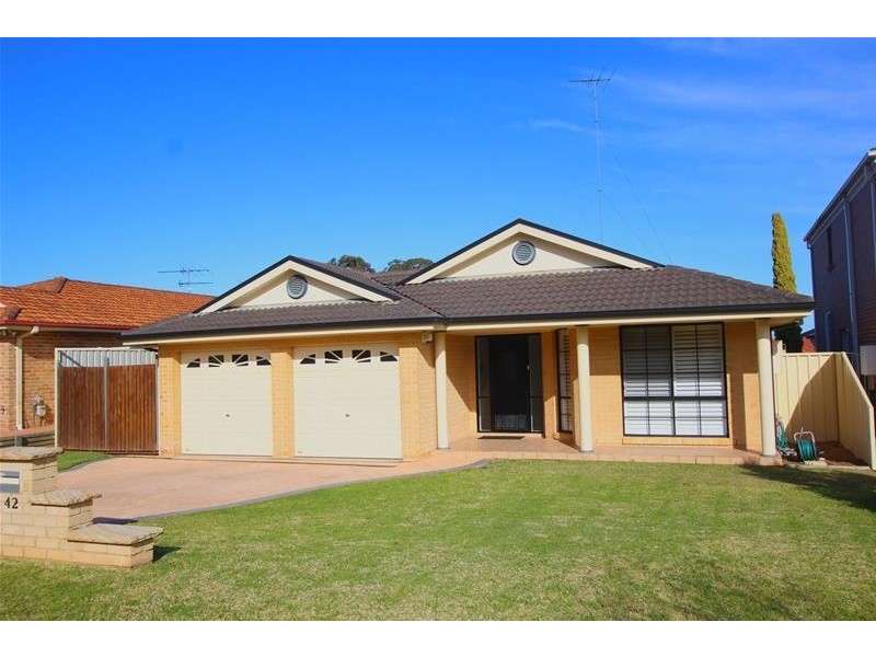 42 Glenrowan Drive, Harrington Park NSW 2567