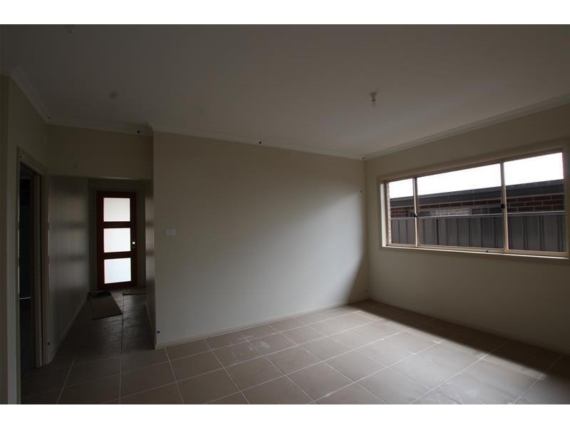 15 Finlay Street, Oran Park NSW 2570