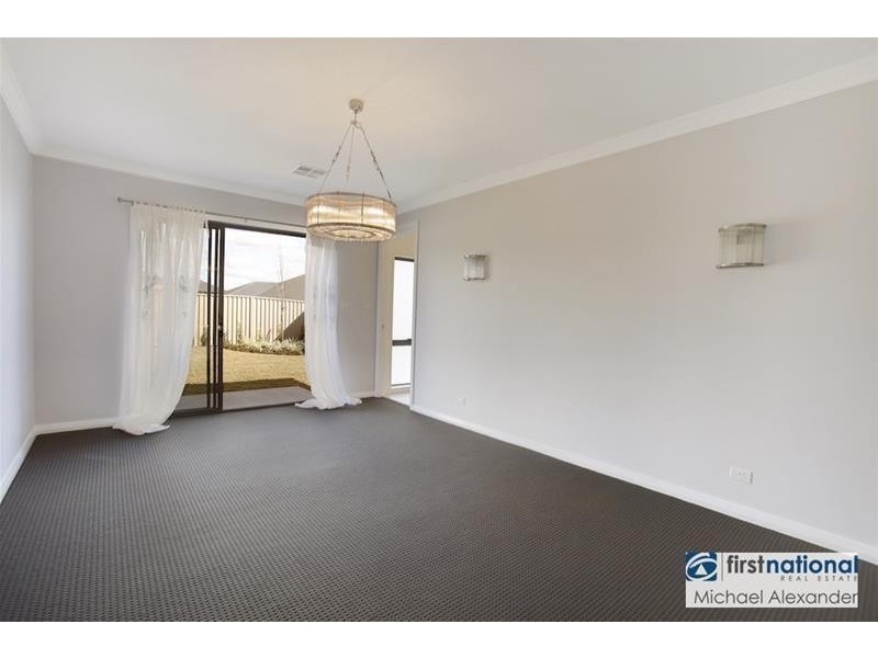 14 Doolan Crescent, Harrington Park NSW 2567