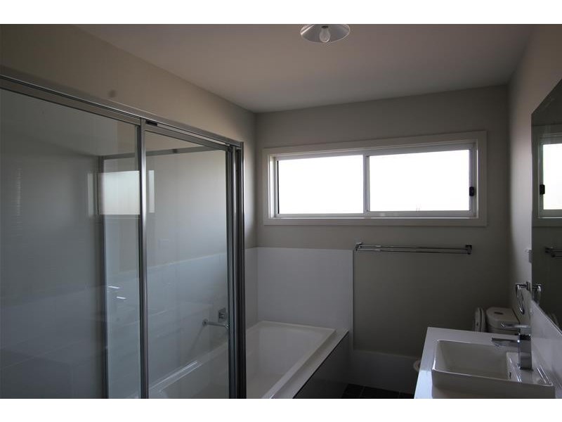 31 Geoghegan Street, Oran Park NSW 2570