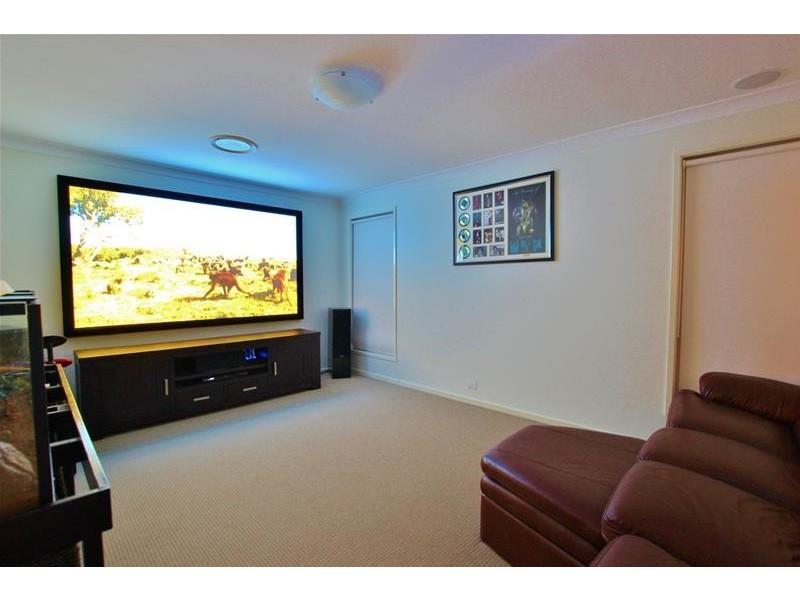 6 Longley Avenue, Elderslie NSW 2570