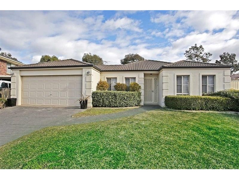 19 Pincombe Crescent, Harrington Park NSW 2567