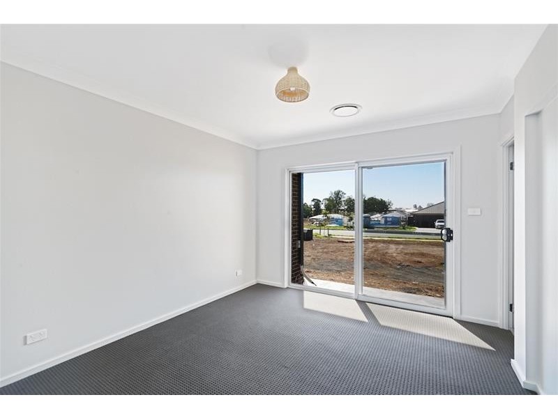 4 Davidson Street, Oran Park NSW 2570