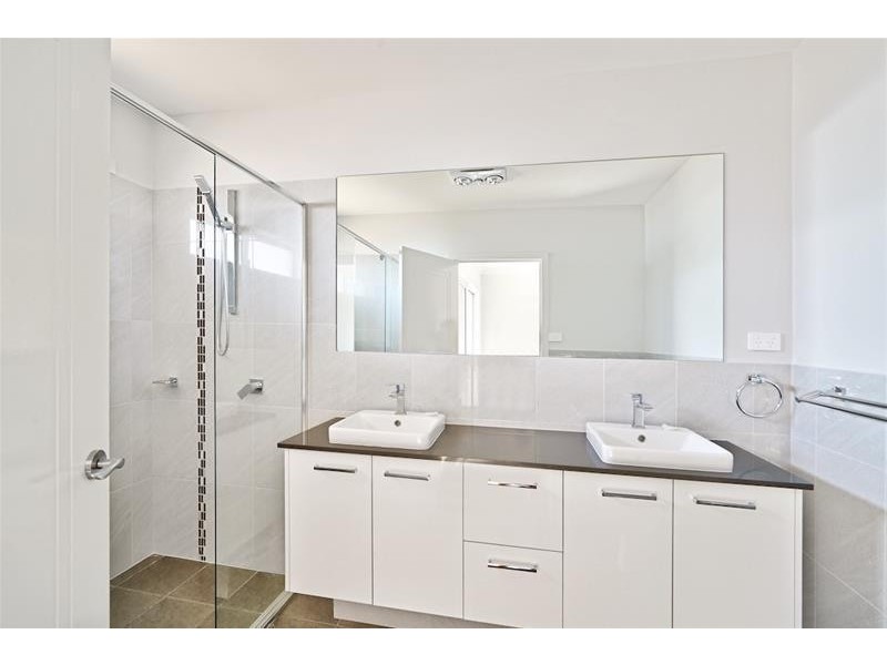 4 Davidson Street, Oran Park NSW 2570