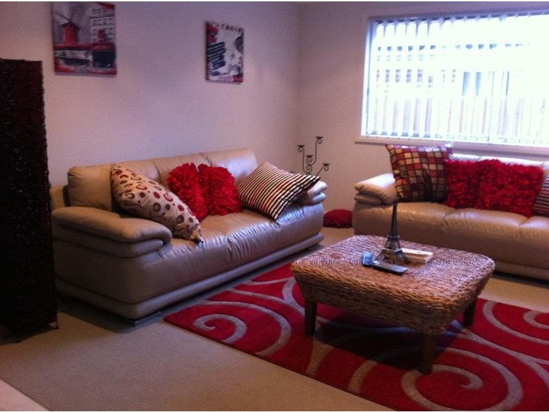 32 Hampshire Boulevard, Spring Farm NSW 2570