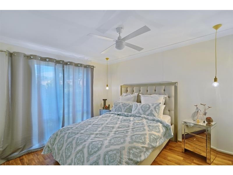 54 Burnett Avenue, Mount Annan NSW 2567