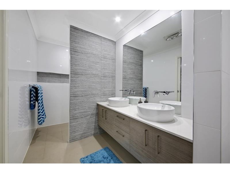 16 Dargin Close, Harrington Park NSW 2567