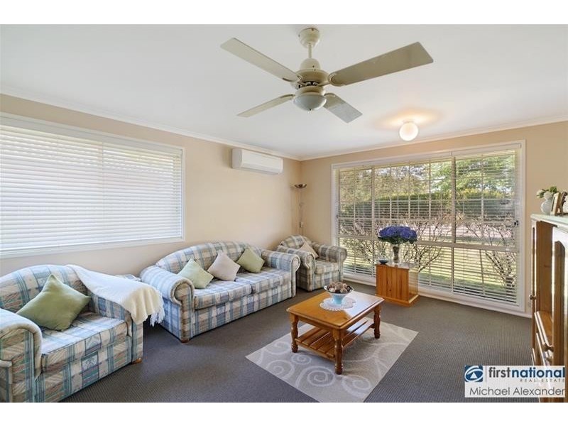 216 Welling Drive, Mount Annan NSW 2567