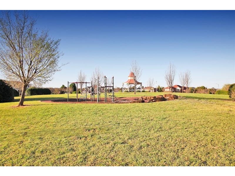 18 Denbigh Place, Harrington Park NSW 2567