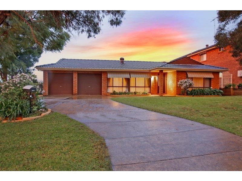 1 Niger Place, Kearns NSW 2558