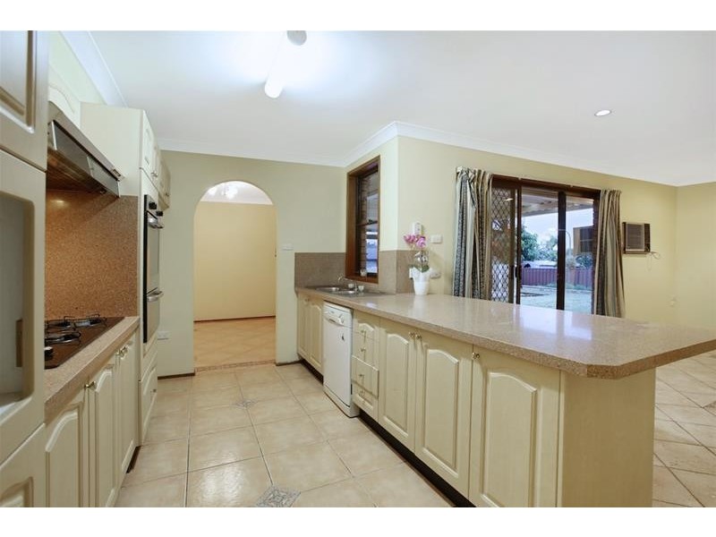 1 Niger Place, Kearns NSW 2558