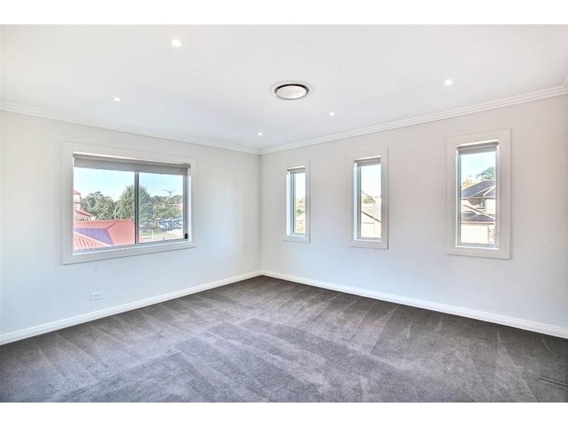 6 Lockhart Court, Harrington Park NSW 2567