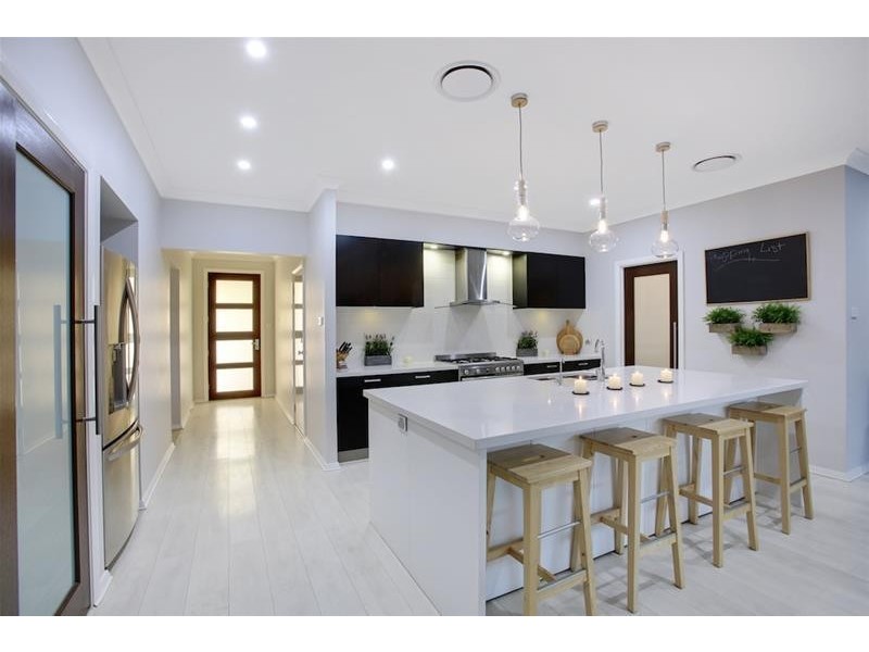 304 South Circuit, Oran Park NSW 2570