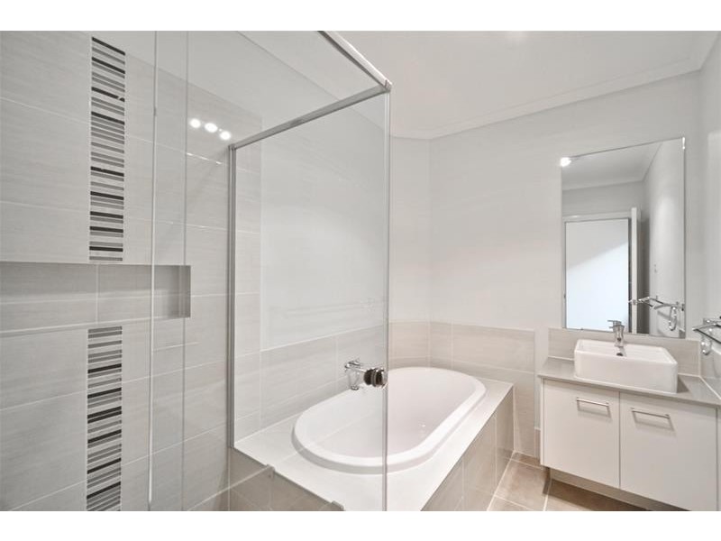 54 Donovan Boulevard, Gregory Hills NSW 2557