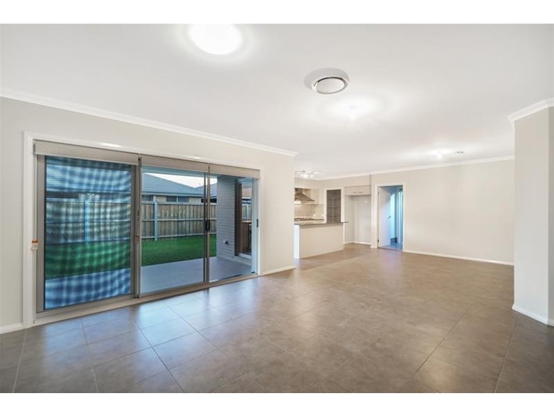 54 Donovan Boulevard, Gregory Hills NSW 2557