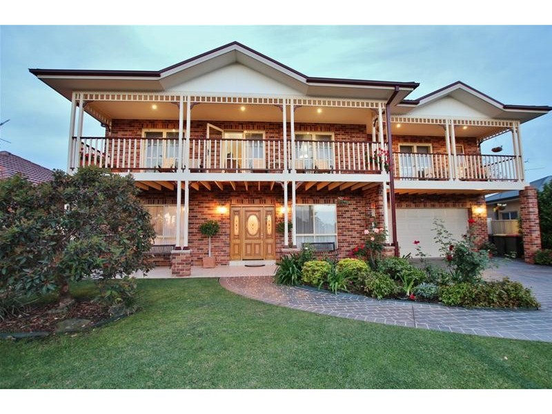 29 Sir Warwick Fairfax Drive, Harrington Park NSW 2567