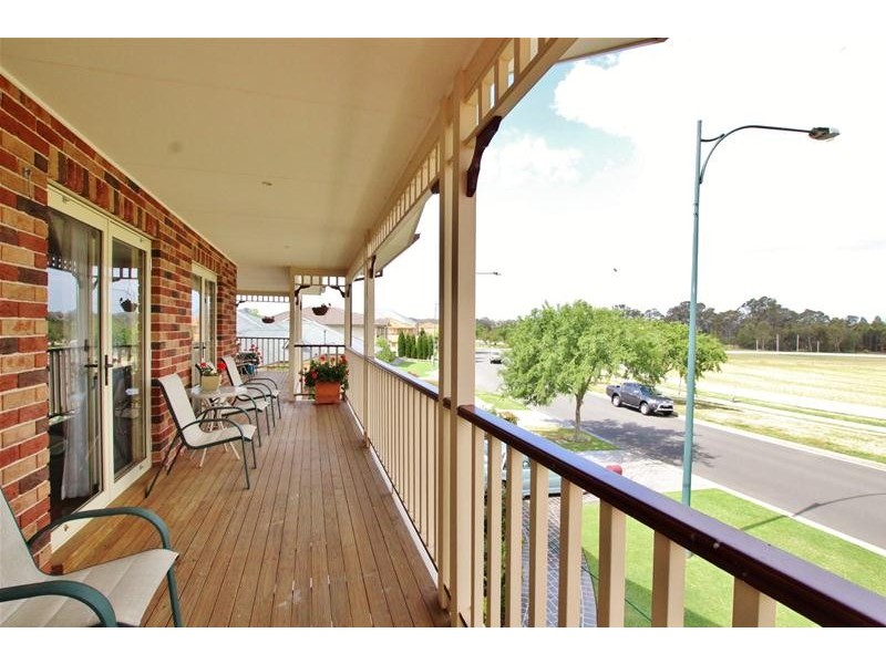 29 Sir Warwick Fairfax Drive, Harrington Park NSW 2567