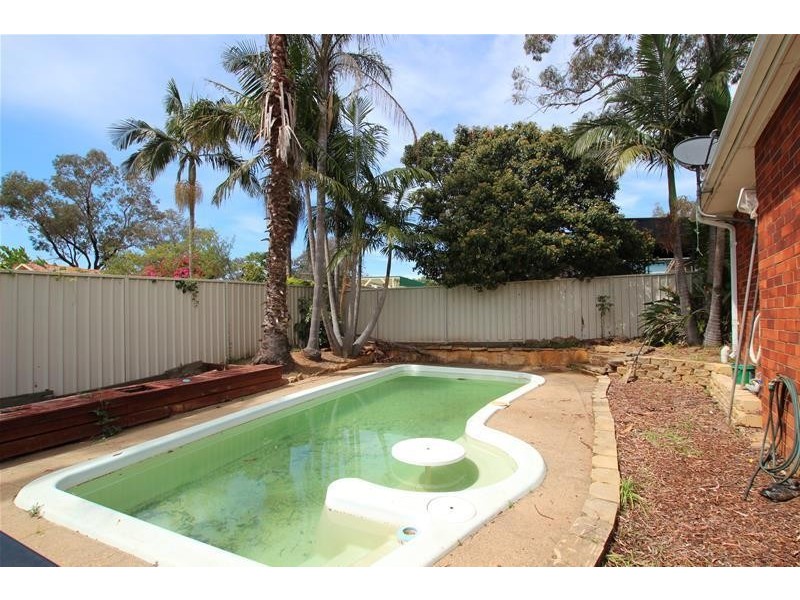 102 Campbellfield Avenue, Bradbury NSW 2560