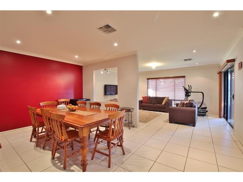 25 Hambledon Circuit, Harrington Park NSW 2567