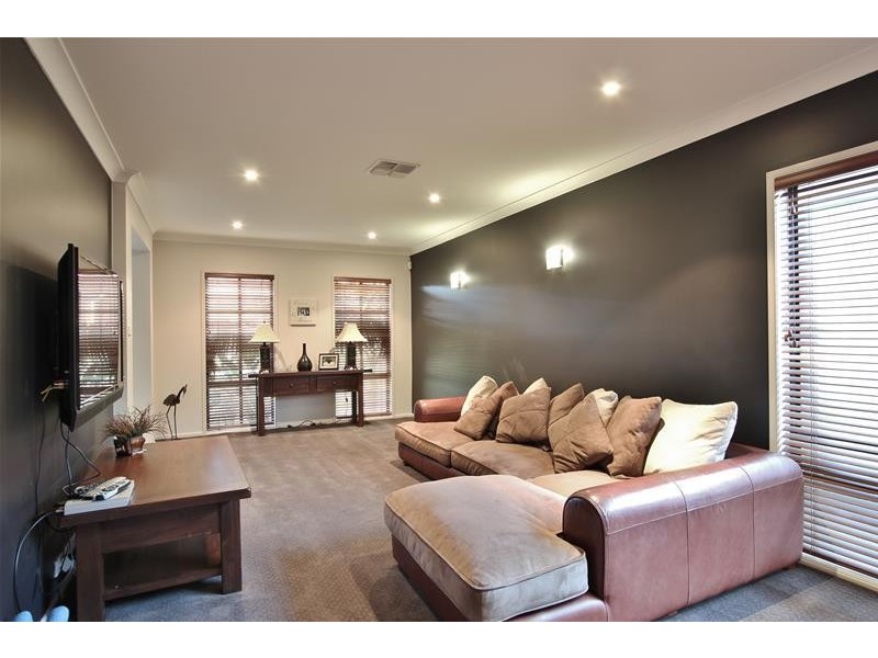 25 Hambledon Circuit, Harrington Park NSW 2567