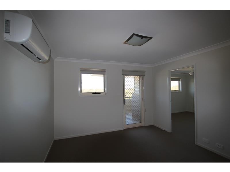 76 Greenfield Crescent, Elderslie NSW 2570