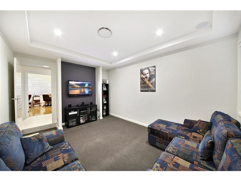 3 Logonia Crescent, Mount Annan NSW 2567