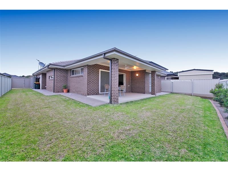3 Logonia Crescent, Mount Annan NSW 2567