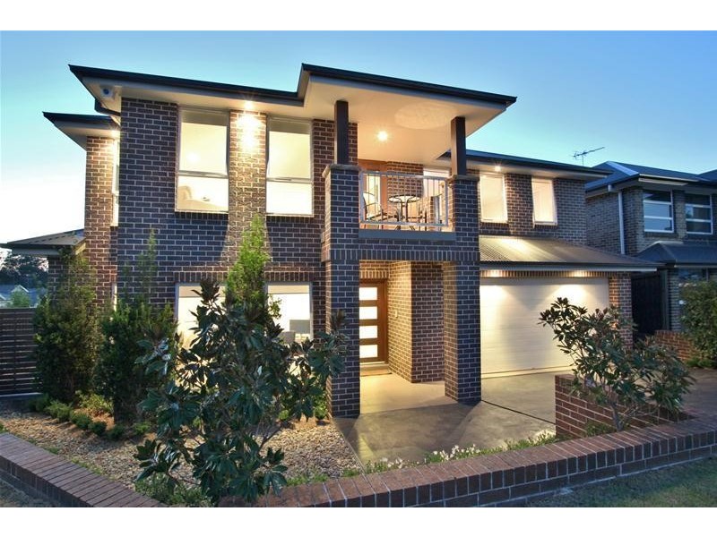 16 McLucas Circuit, Elderslie NSW 2570