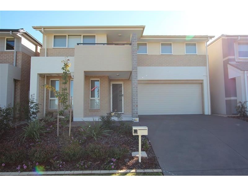 76 Greenfield Crescent, Elderslie NSW 2570